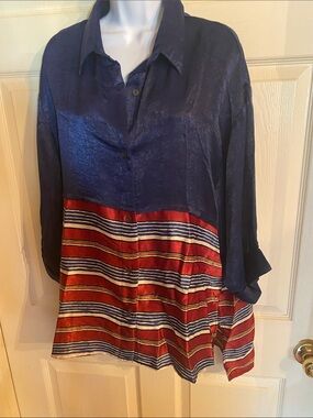 Umgee Navy and Red Striped Satin Button-Down Top